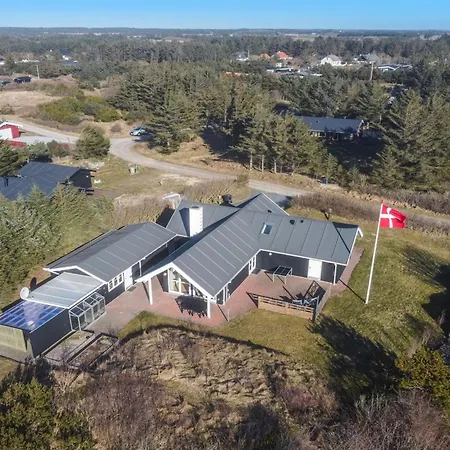 Tilda - 275m From The Sea By Interhome Vakantiehuis Løkken